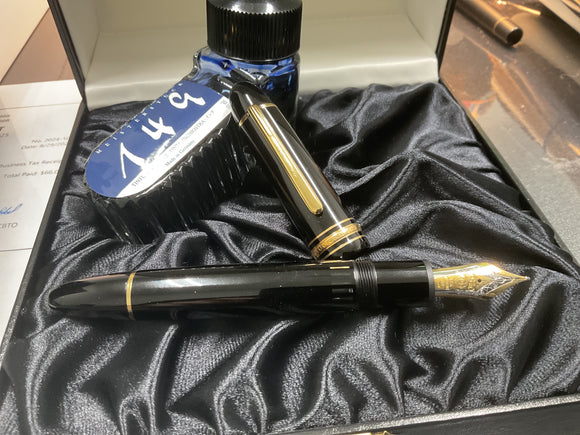 Montblanc 149 New Old Stock with box, booklet and bottle of ink