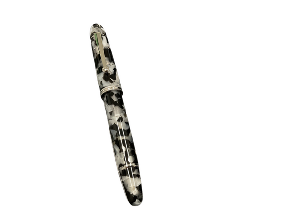 Penlux Masterpiece Grande Black & White Koi Piston filling Large Fountain Pen NEW!